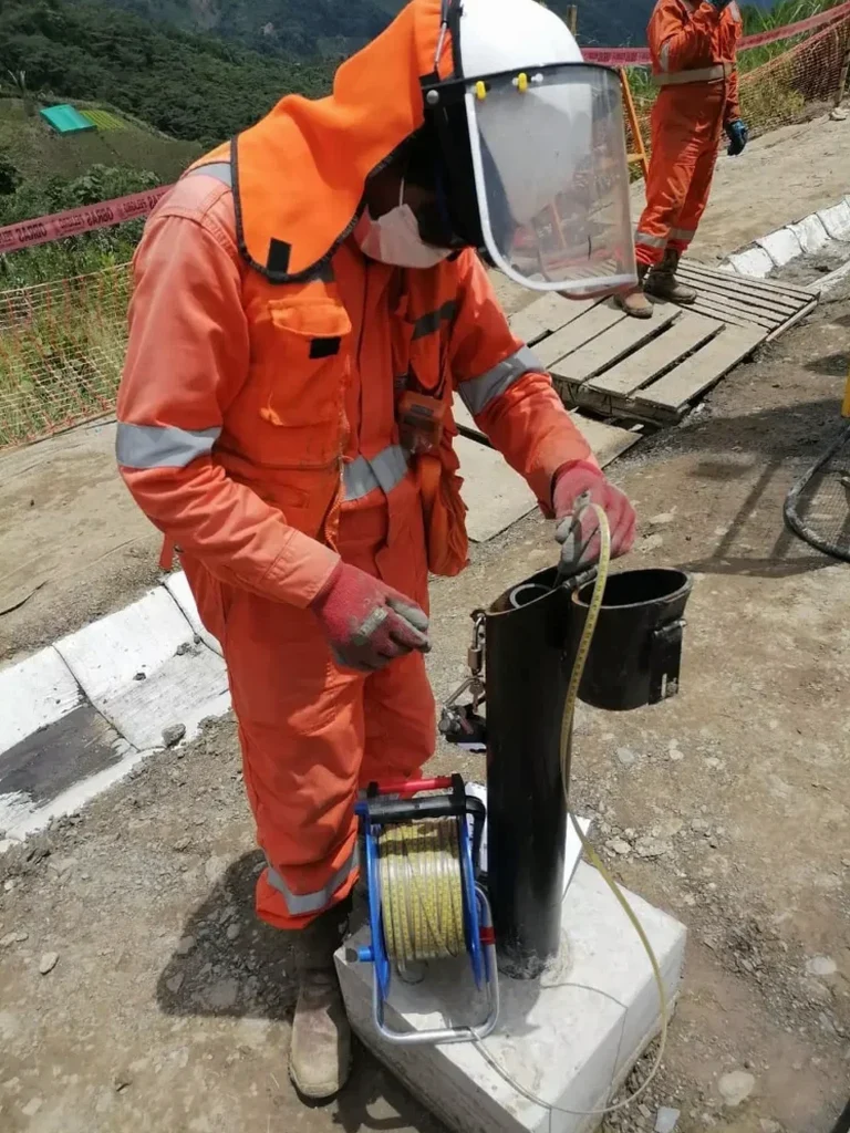 CPT (Cone Penetration Test) in Laval: Stratigraphic Profiling & Geotechnical Parameters
